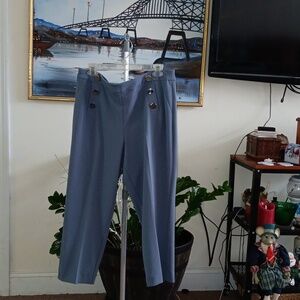 Cato's Gray Capris Inseam 23"